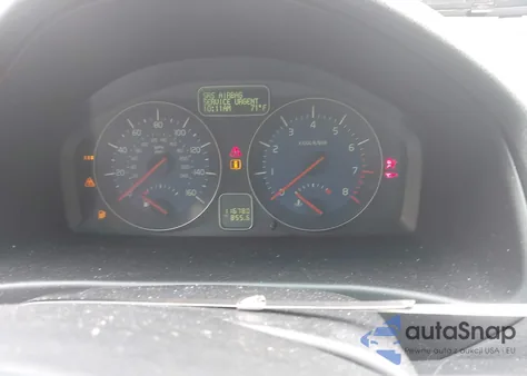 2011 Volvo C30 T5/T5 R-Design from USA, damaged, VIN YV1672MK2B2228001